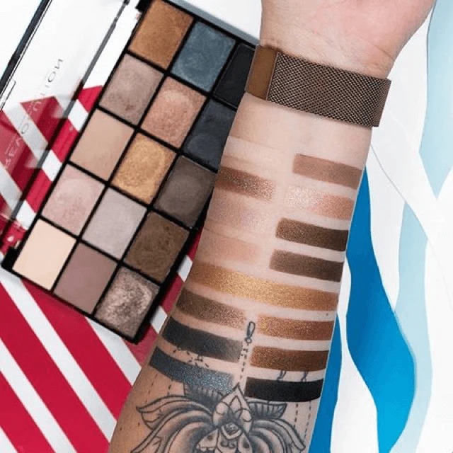 پالت سایه چشم رولوشن مدل Smoky Newtrals